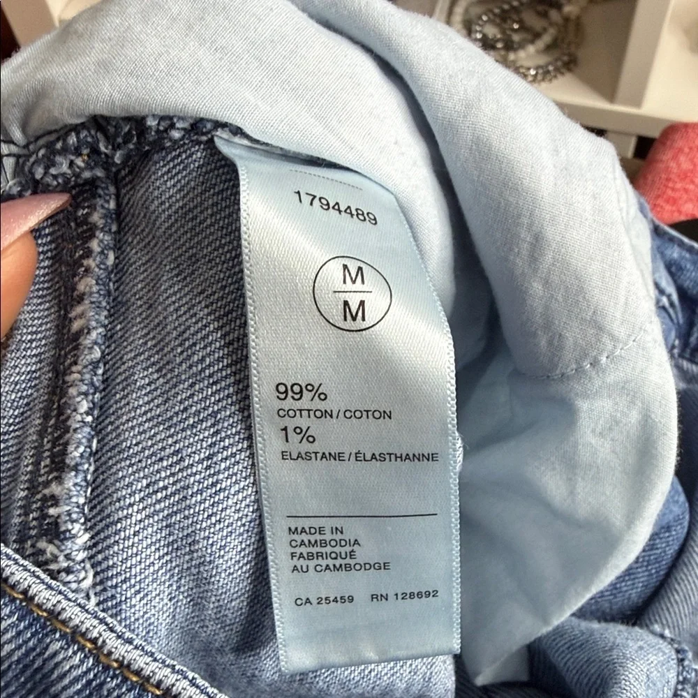 Steve Madden medium Dark Blue Jean Shorts - rolled cuffed - Picture 4 of 4